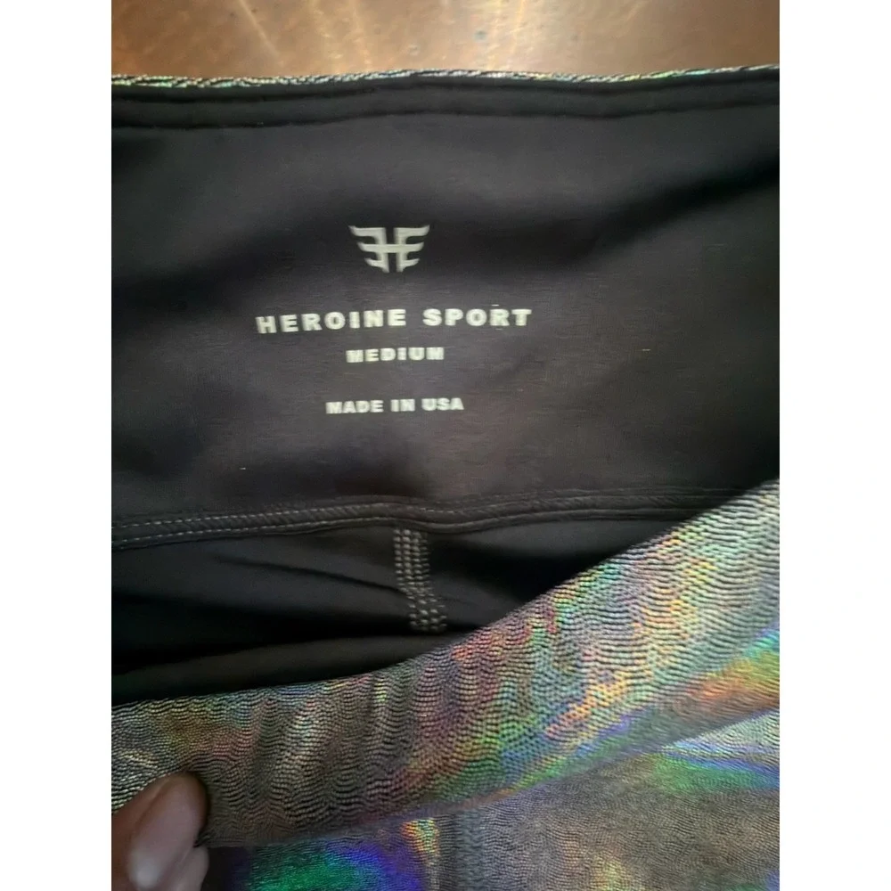 Heroine Sport Women's Medium Iridescent Holographic High Rise Leggings NWT - Picture 3 of 7
